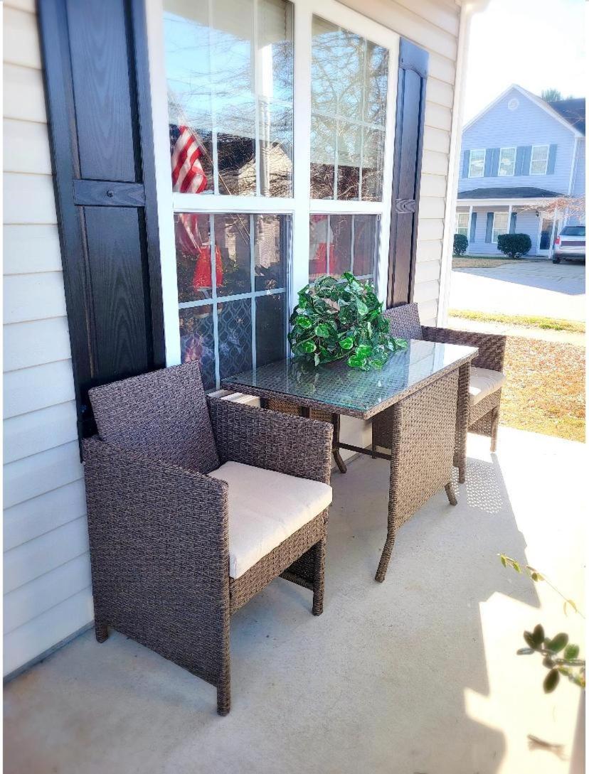 Spacious With Shared Bathroom Homestay Raleigh